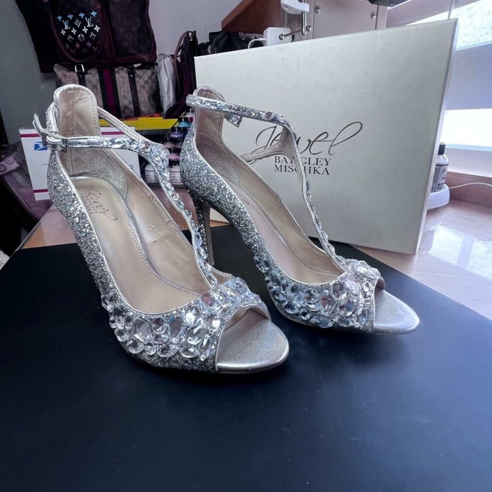 Jeweld Badgley Mischka Silver Crystal Heels